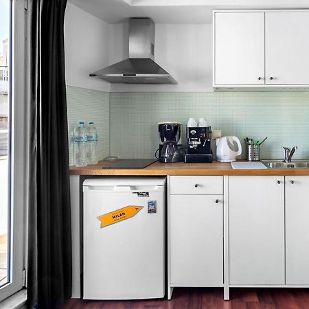 Loft Apartment Атина Екстериор снимка